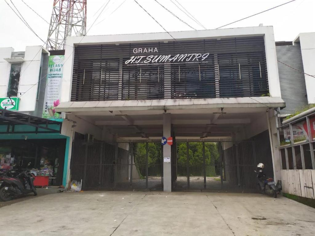 Hotel Graha Ht Sumantri Mitra Reddoorz Tasikmalaya Exterior foto