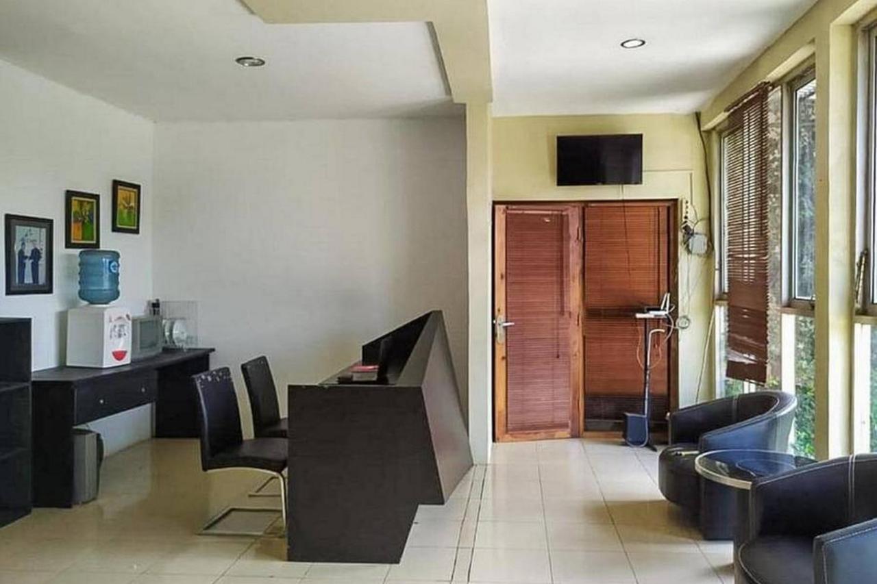 Hotel Graha Ht Sumantri Mitra Reddoorz Tasikmalaya Exterior foto