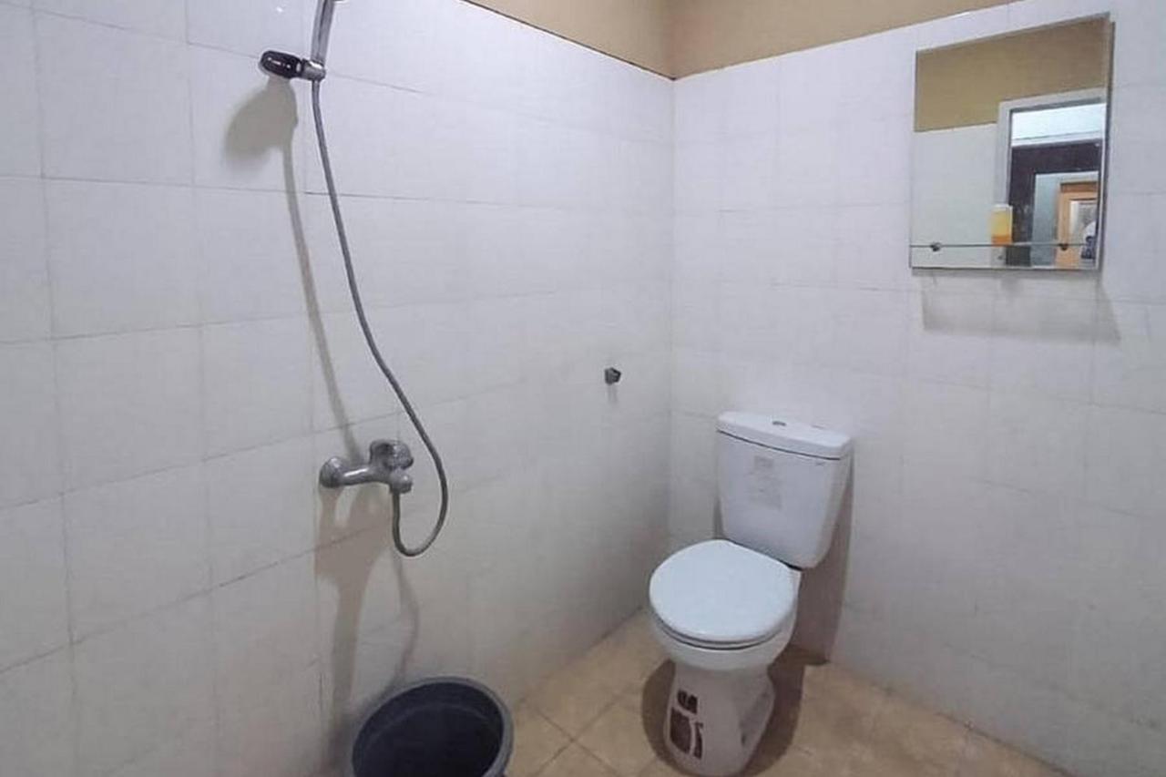 Hotel Graha Ht Sumantri Mitra Reddoorz Tasikmalaya Exterior foto