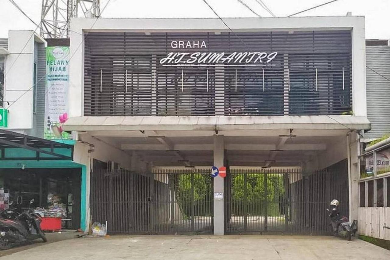 Hotel Graha Ht Sumantri Mitra Reddoorz Tasikmalaya Exterior foto